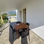 Nian Vlorë