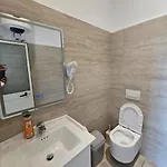 Nian * Vlorë