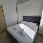 Nian * Vlorë
