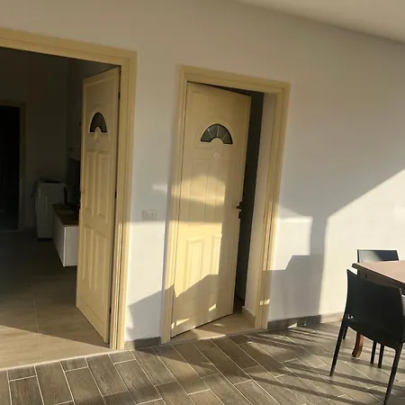 Nian Apartment *