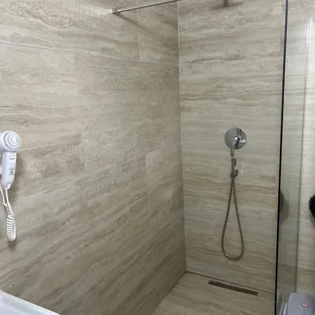 Nian Apartment